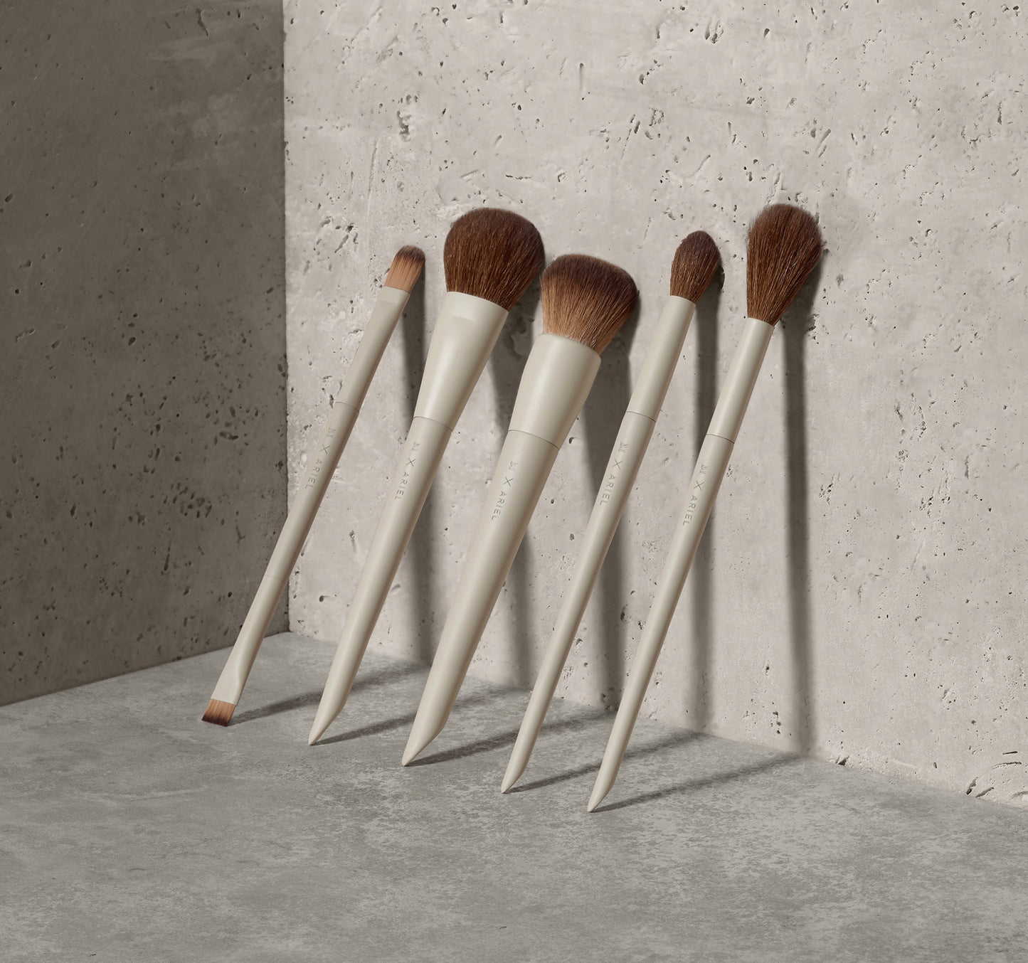 Morphe X Ariel A19 Dual-Ended Concealer Brush