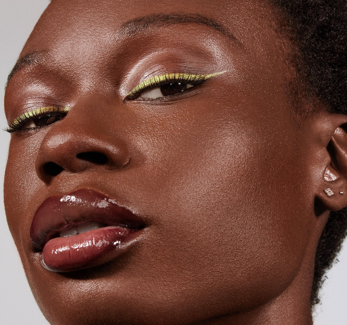 Lightform Extended Hydration Foundation