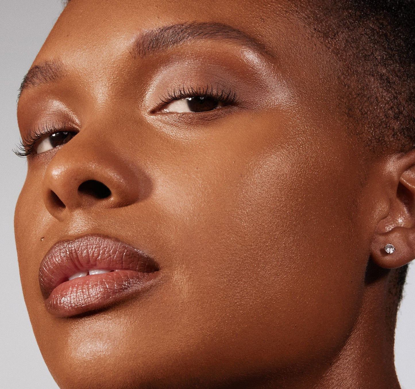 Lightform Extended Hydration Foundation